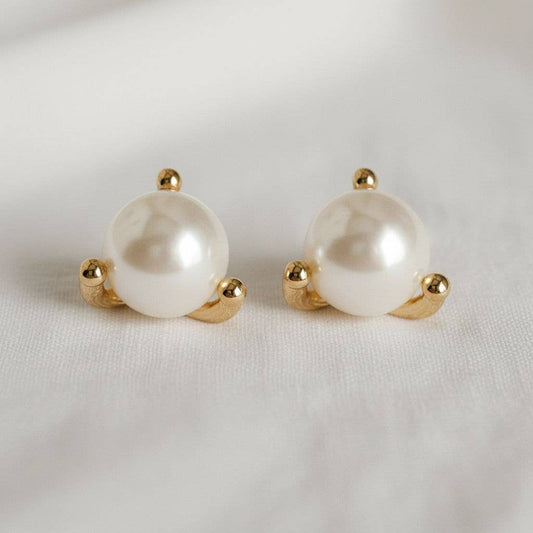 Vintage Pearl Stud Earrings